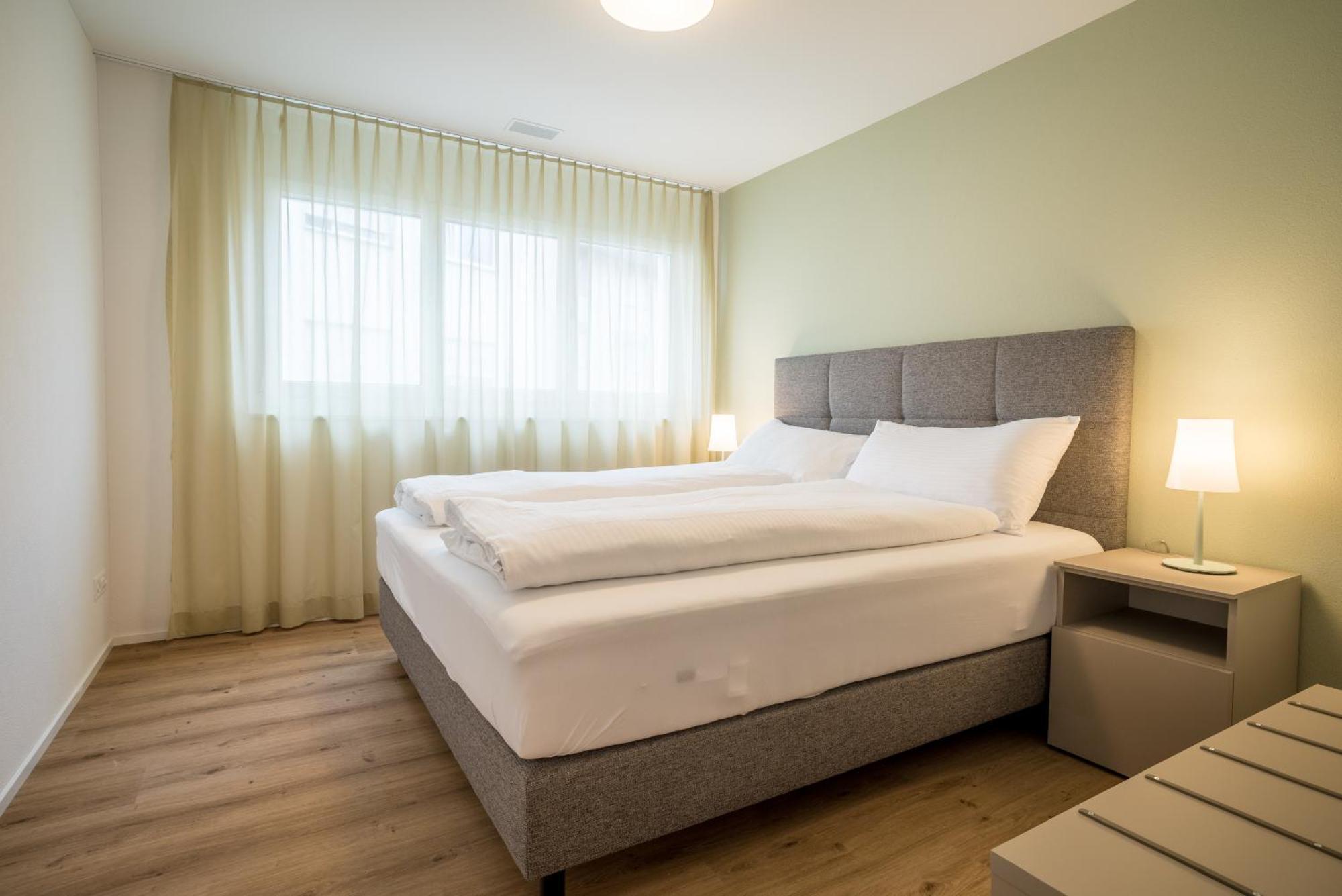 Modern City Apartments إنترلاكن الغرفة الصورة